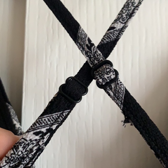 Romper - Picture 4 of 7